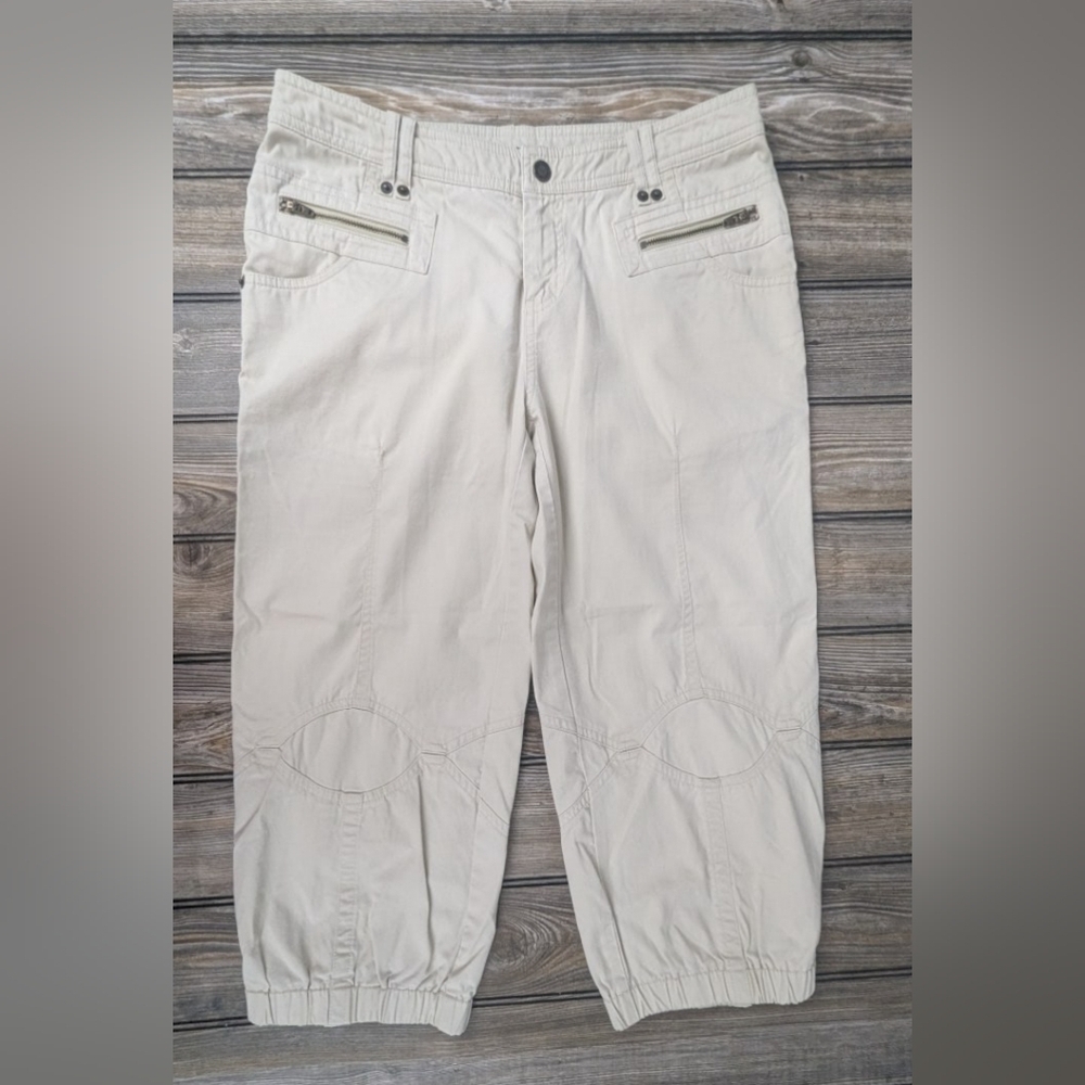 Ojai Size 4 Cream Off White Vintage Capris With Unique Knees And Elastic Hems - Picture 10 of 16